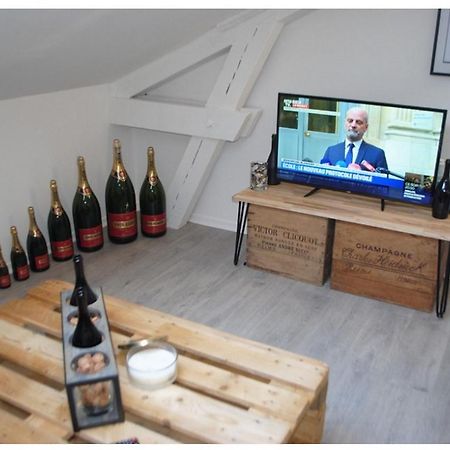 Studio Champagne Διαμέρισμα Ρενς Εξωτερικό φωτογραφία