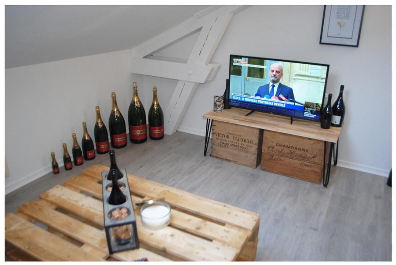 Studio Champagne Διαμέρισμα Ρενς Εξωτερικό φωτογραφία